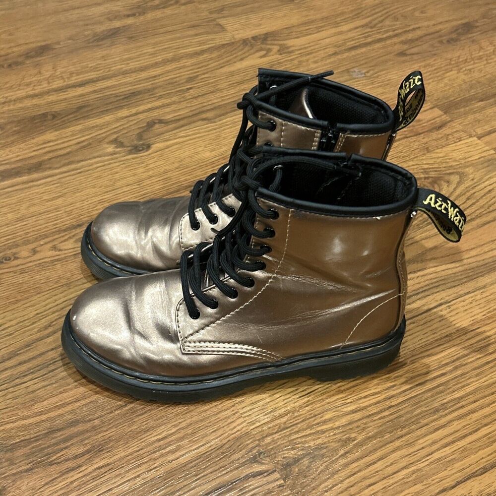 Dr. Martens Boots Girls 4 AirWair Foil/Metallic Rose Gold 1460J Zip Laces Combat